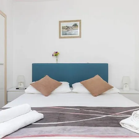 Gasthuis Peruzovic 2 Split