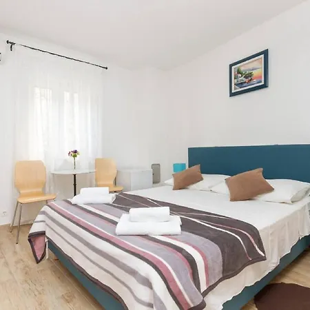 Gasthuis Peruzovic 2 Split